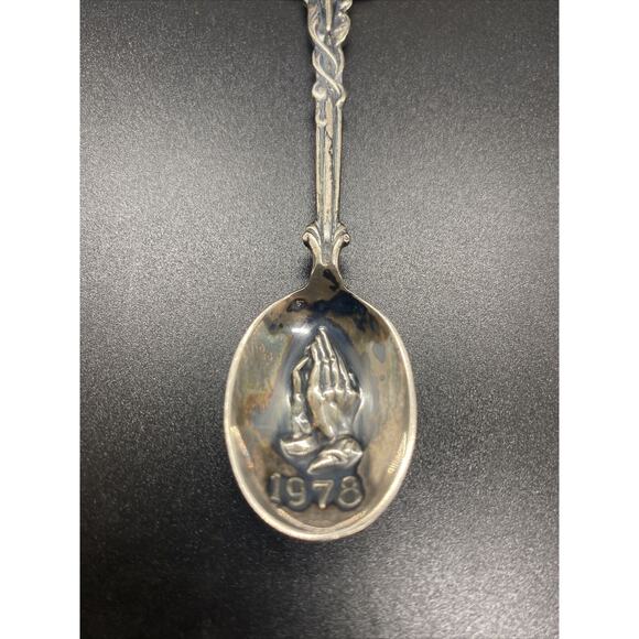 Vintage 1978 CHRISTMAS Silver Plate Souvenir COLLECTIBLE Kids Praying Hands - Picture 3 of 12